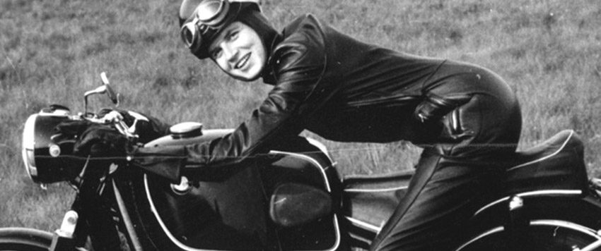  Anke-Eve Goldmann: a jornalista apaixonada por motos