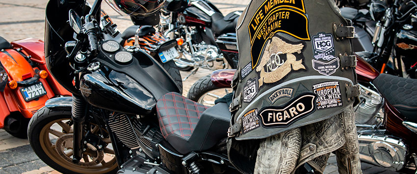  O surgimento do colete como ícone do motociclismo