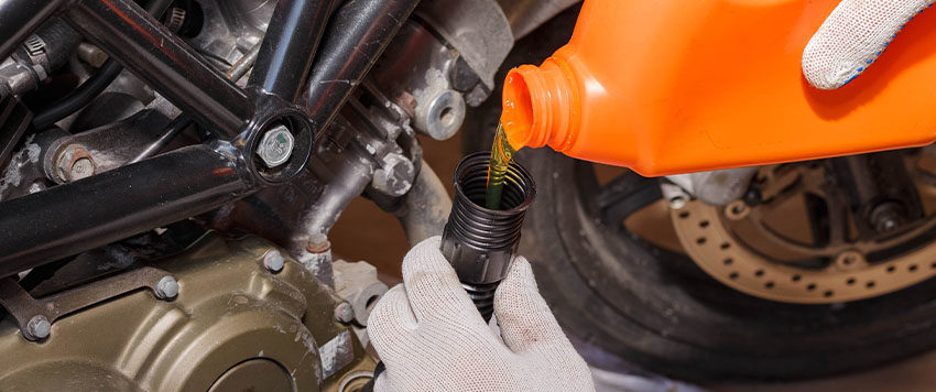  Saiba qual o tipo de óleo mais adequado para a sua moto
