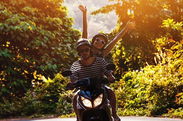  Descubra modelos de motos sem embreagem na mão