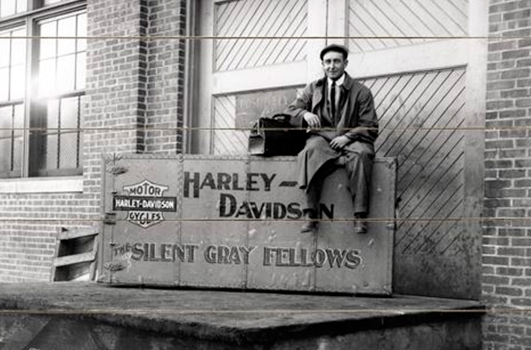  Conheça a história de 5 montadoras mais famosas do mundo