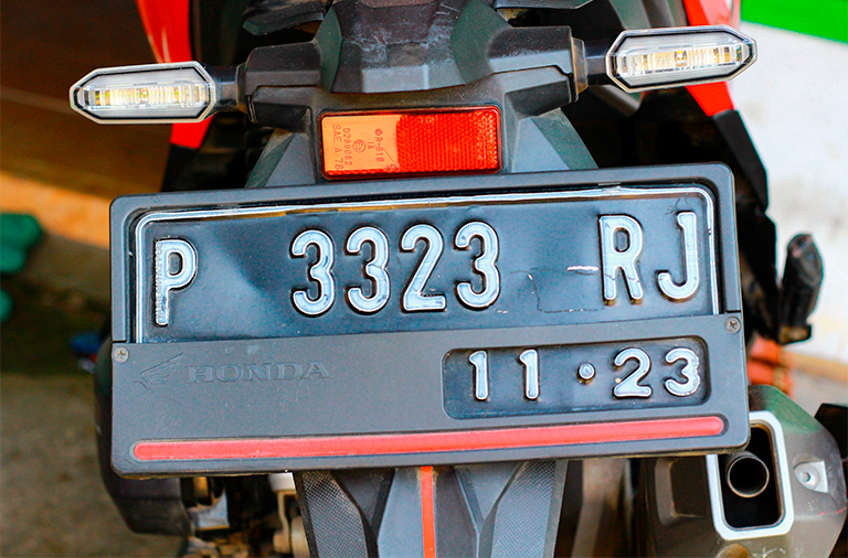  Motos com placa preta? Sim! Saiba como funcionam as colecionáveis de 2 rodas
