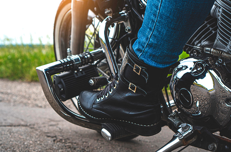  Suhai Seguradora divulga pesquisa exclusiva sobre mulheres motociclistas